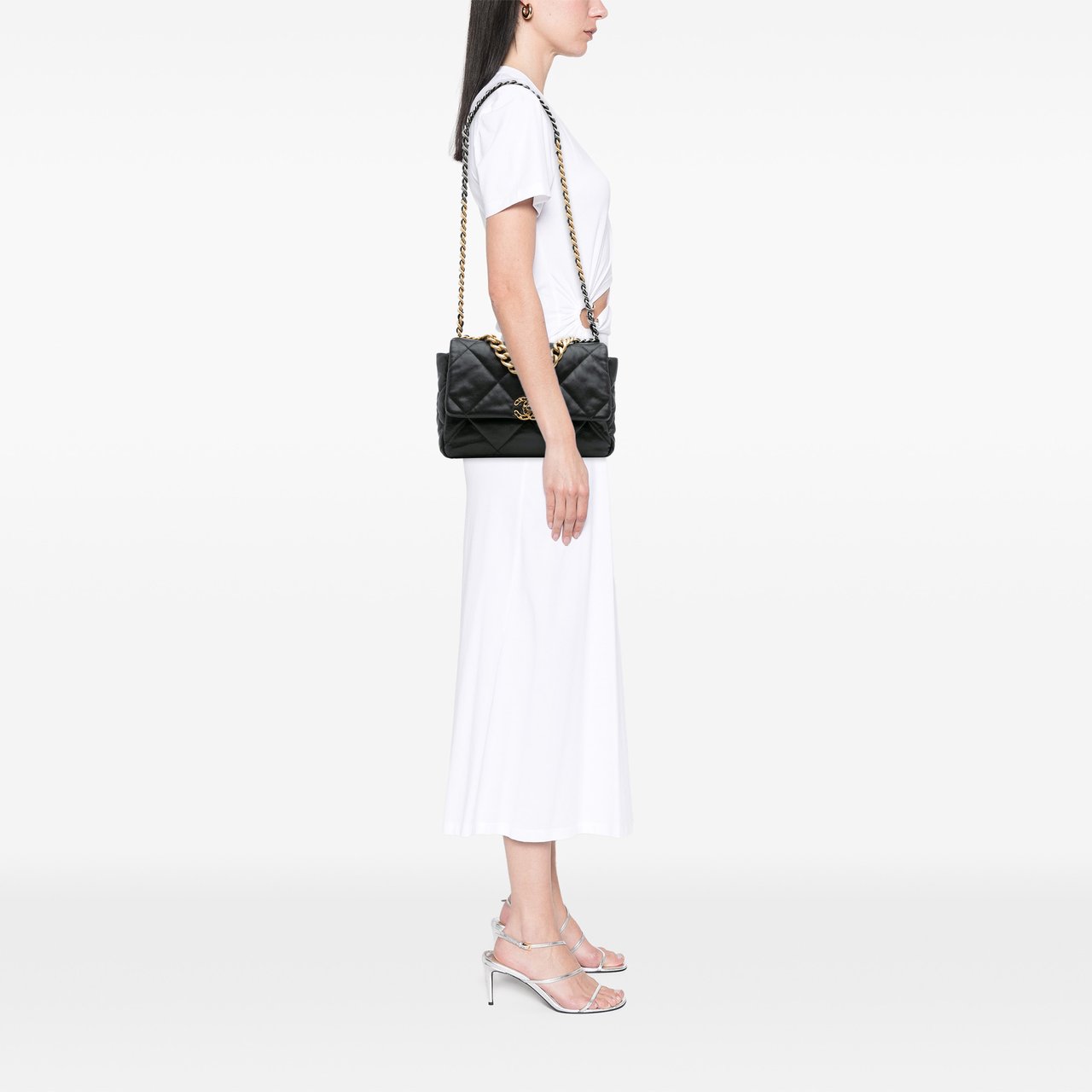 Chanel Large Lambskin 19 Flap Zwart