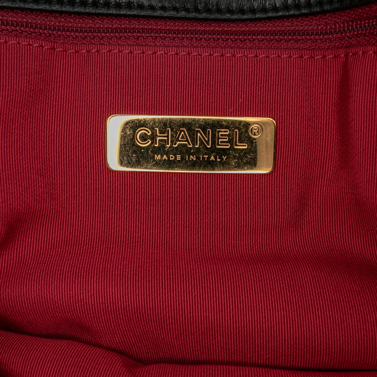 Chanel Large Lambskin 19 Flap Zwart