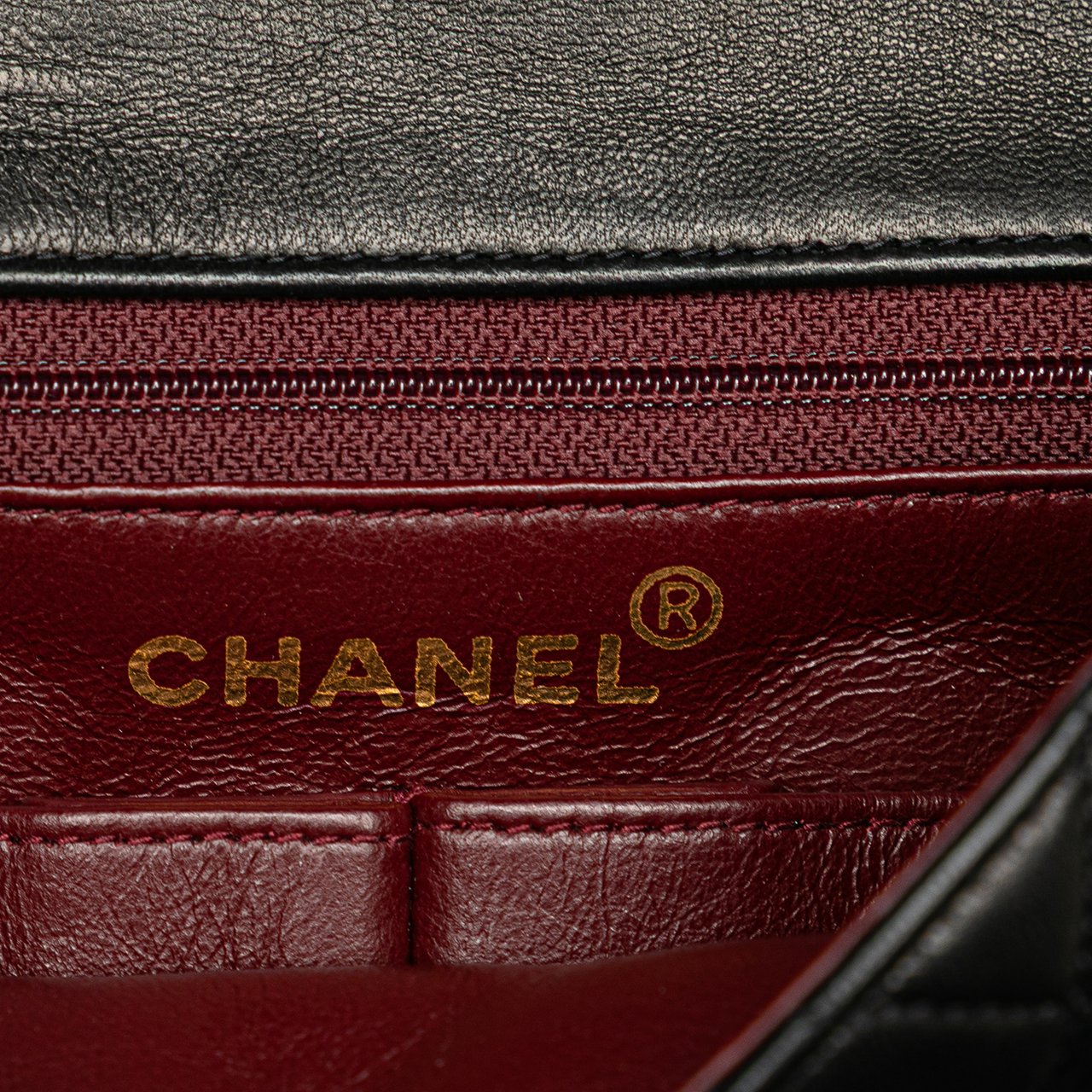 Chanel Square Quilted Lambskin Single Flap Zwart