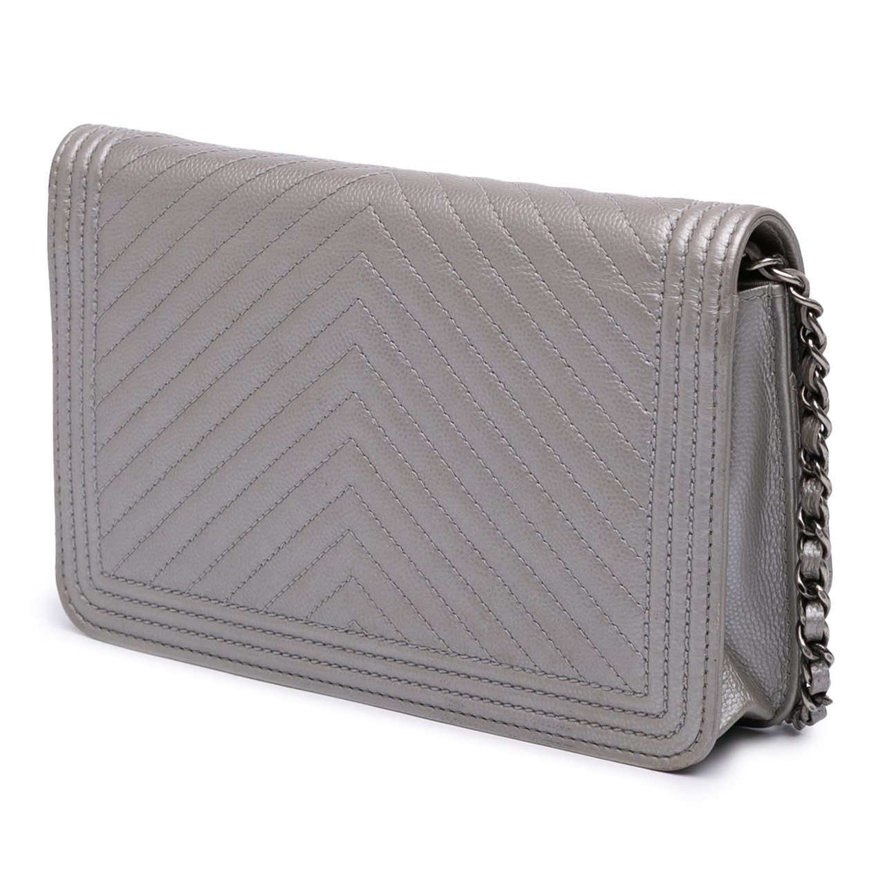 Chanel Chevron Metallic Caviar Boy Wallet On Chain Zilver