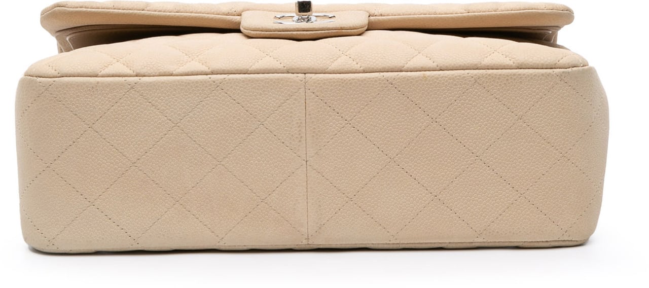 Chanel Jumbo Classic Caviar Double Flap Bruin