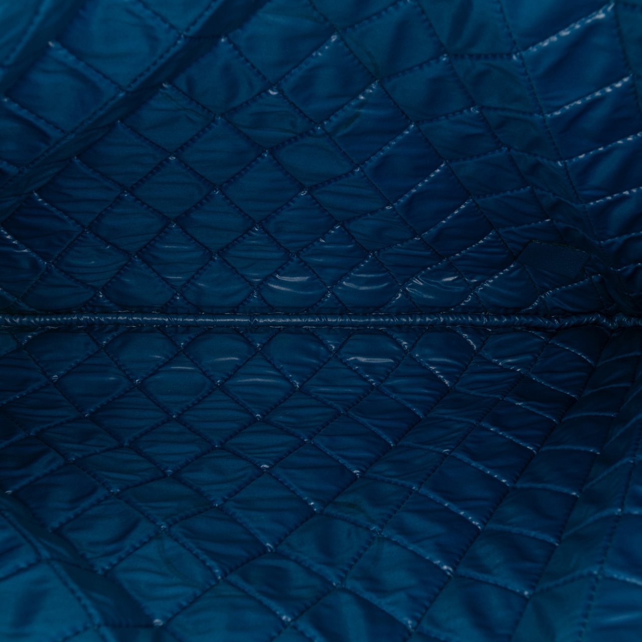 Chanel Large Bicolor Sheepskin Mademoiselle Zip Clutch Blauw