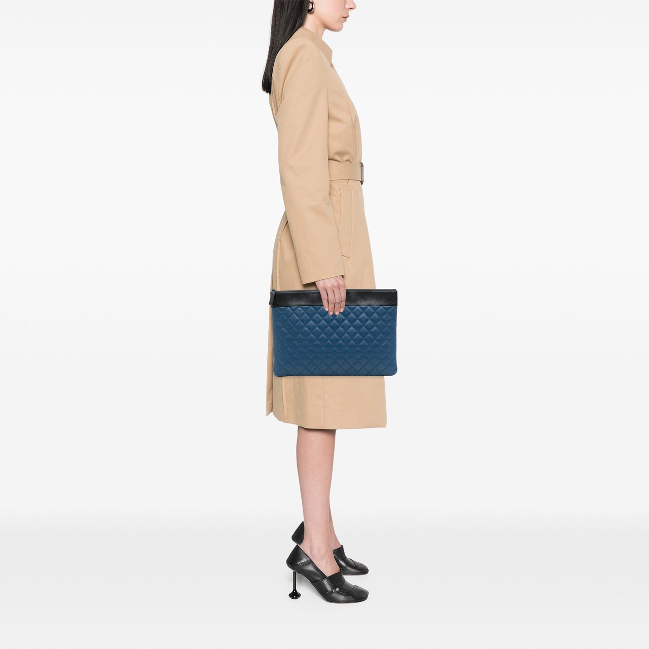 Chanel Large Bicolor Sheepskin Mademoiselle Zip Clutch Blauw