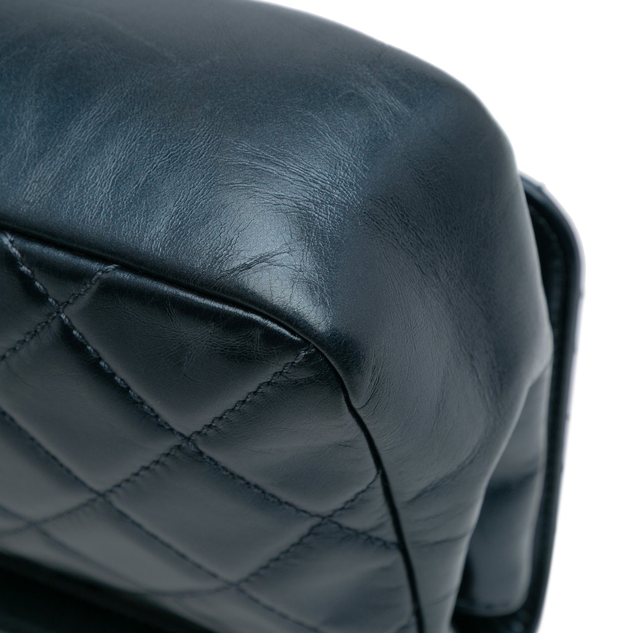 Chanel Medium Quilted Glazed Calfskin Coco Pleats Flap Blauw