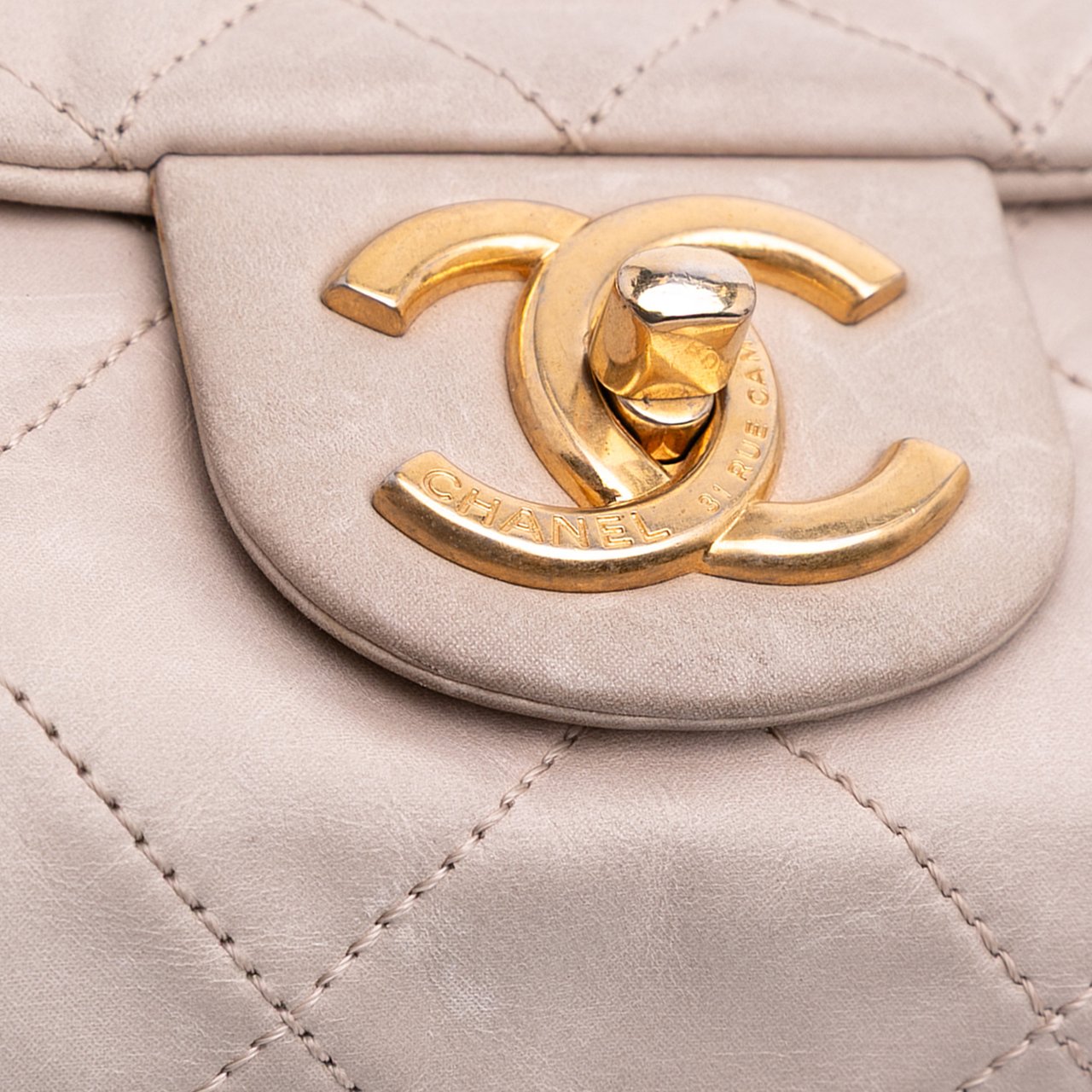 Chanel Small Aged Calfskin Chic Quilt Flap Bruin