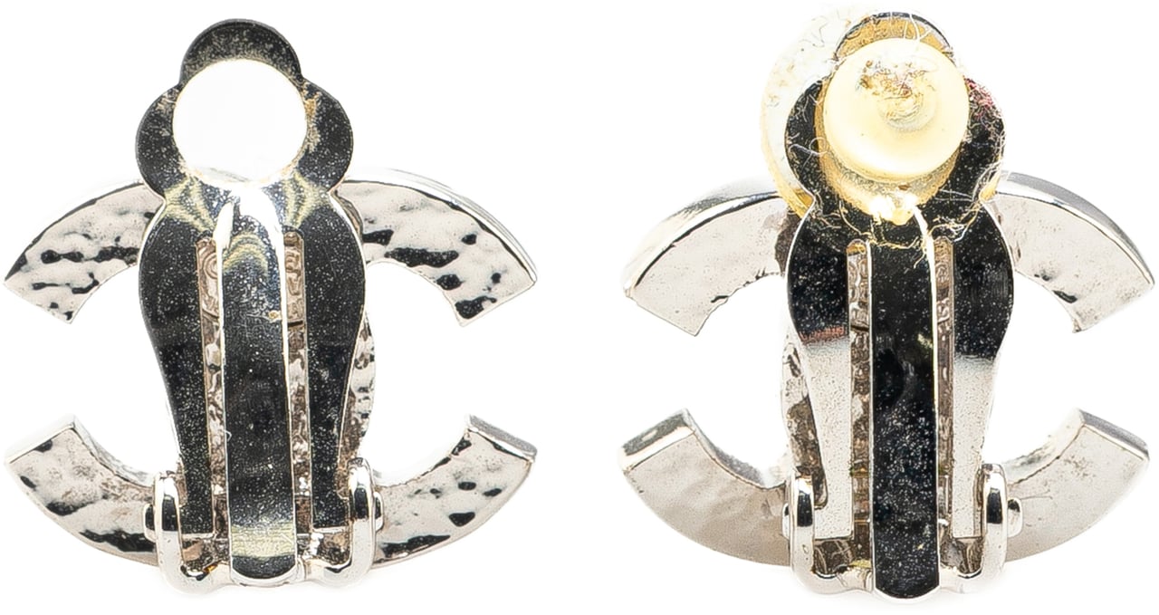 Chanel Silver Plated CC Faux Pearl Clip On Earrings Zilver