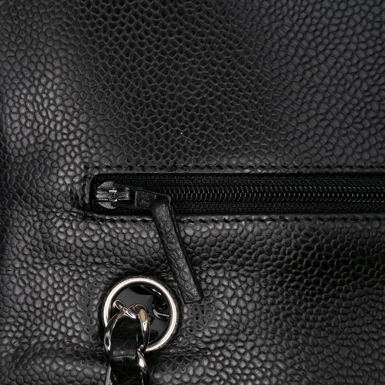 Chanel Medium Classic Caviar Double Flap Zwart