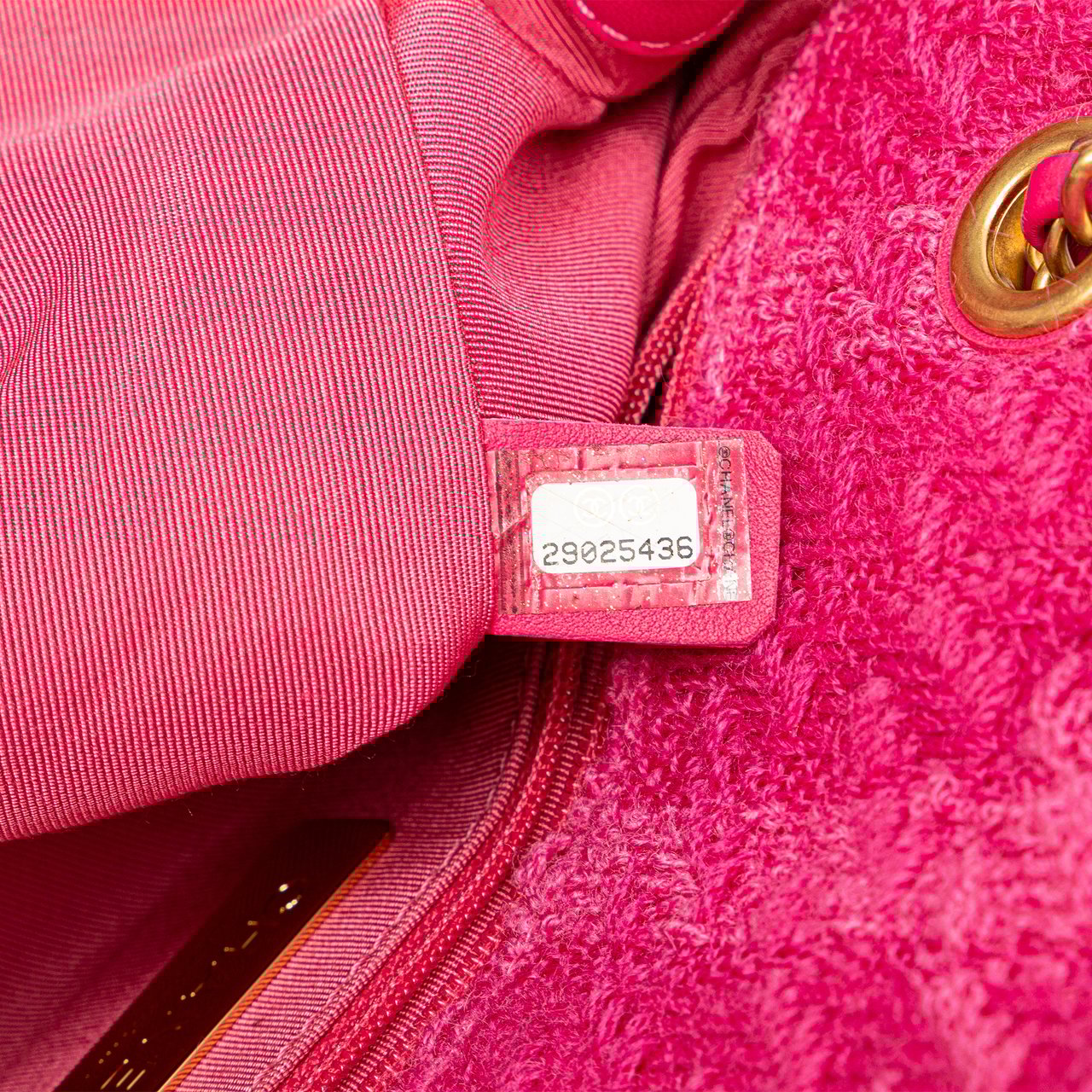 Chanel Wool Tweed Giant Logo Flap Roze