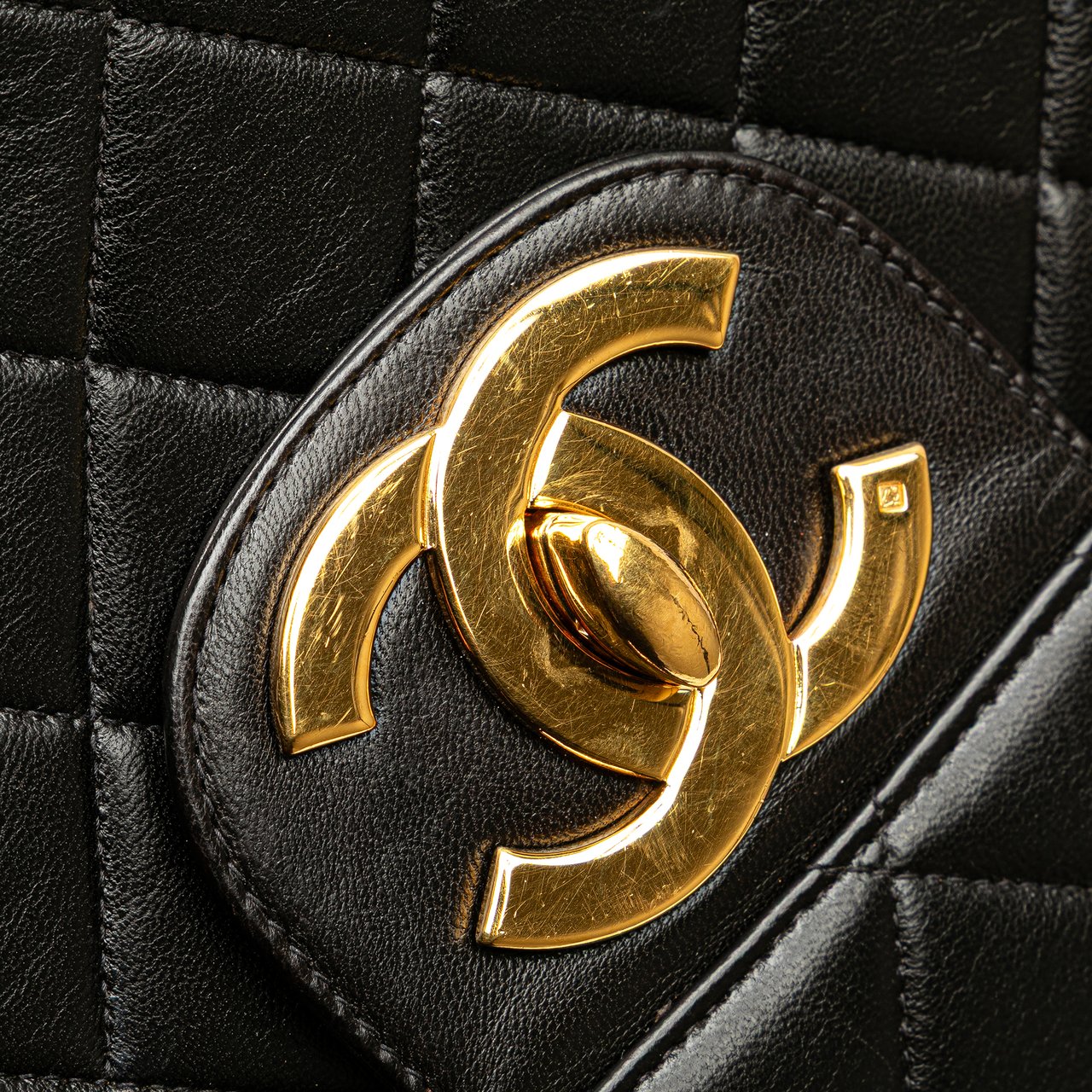 Chanel Jumbo XL Classic Lambskin Single Flap Zwart