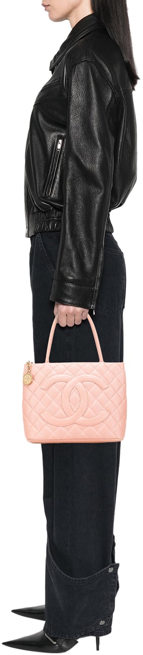Chanel Caviar Medallion Tote Roze