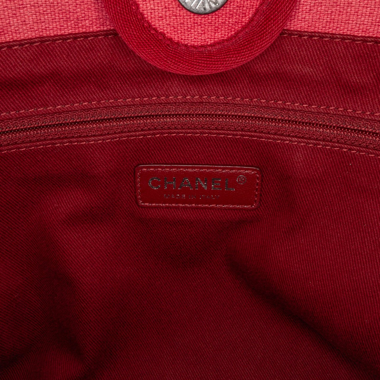 Chanel Small Mixed Fibers Deauville Tote Rood