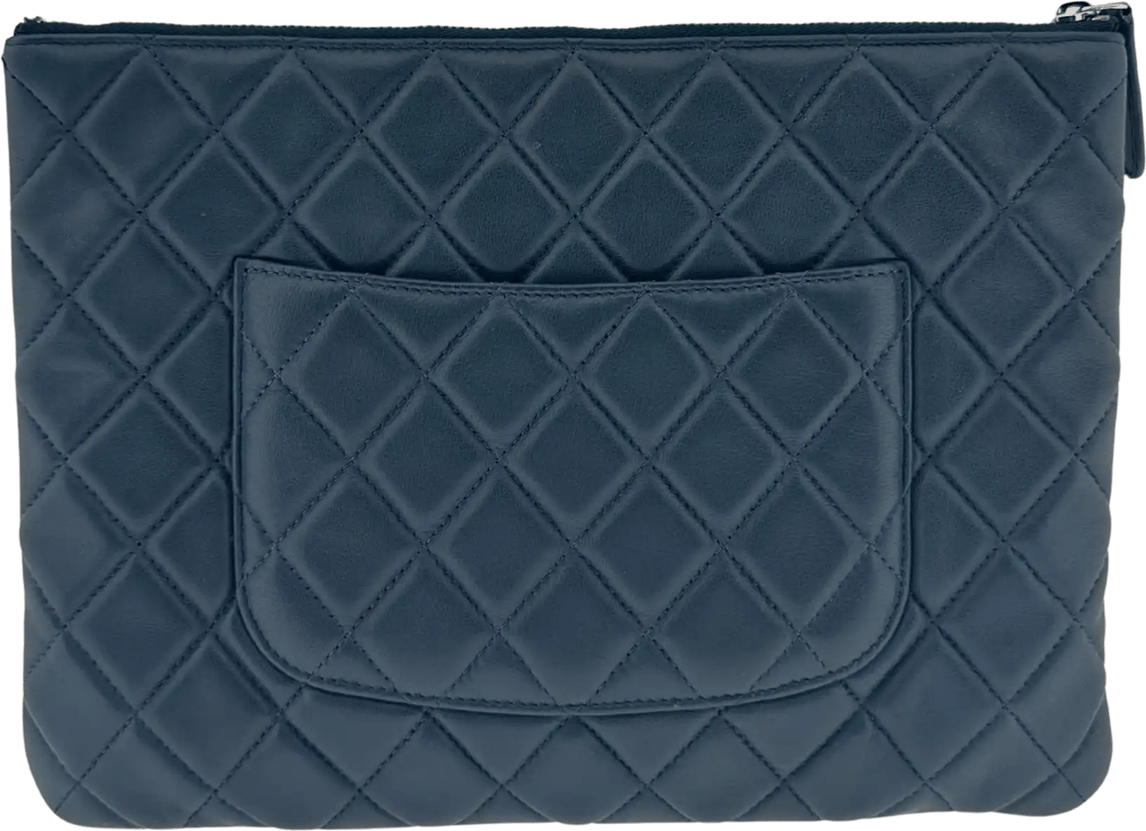 Chanel Chanel Coco Mark Pouch Matelasse Clutch dark blue / very good Blauw