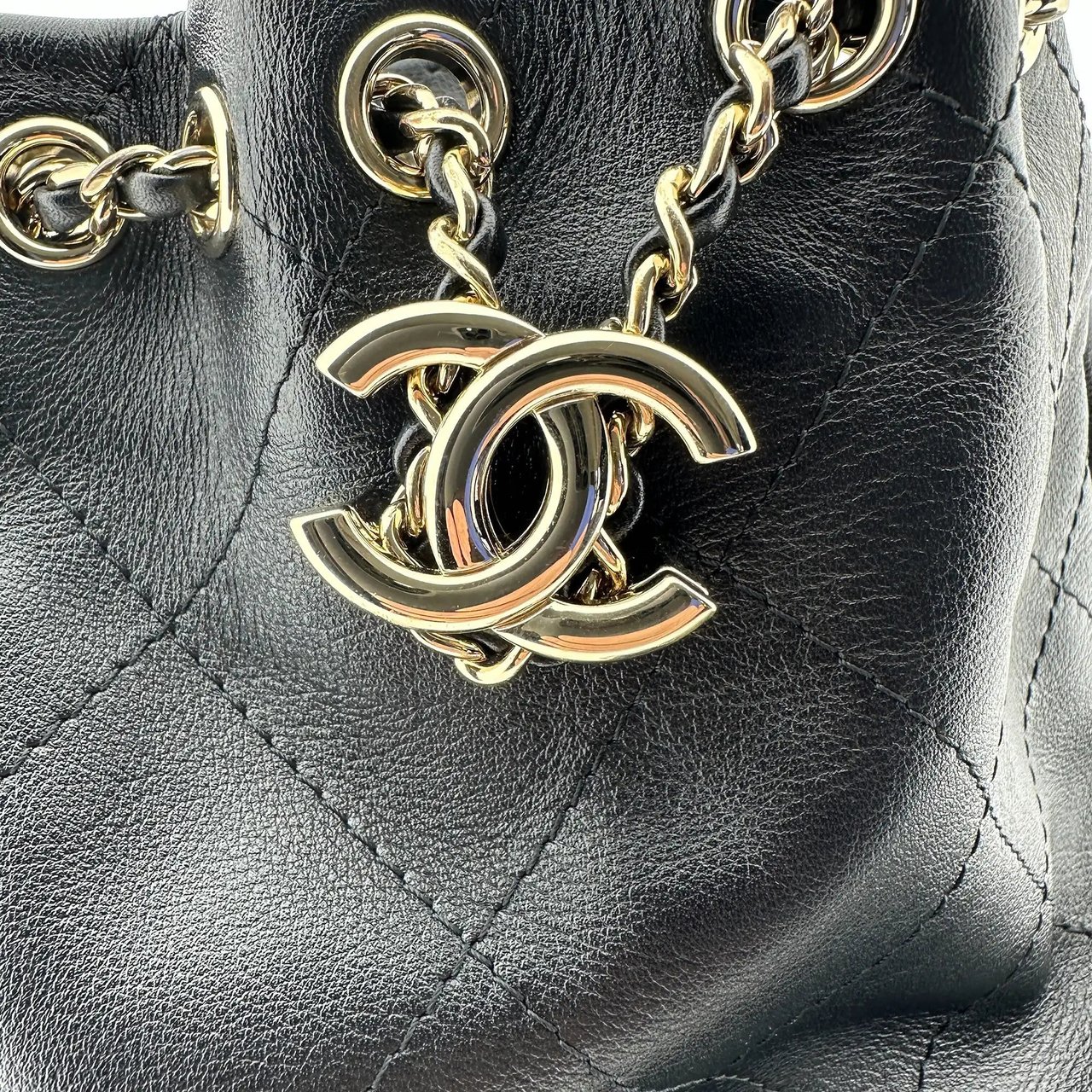 Chanel Chanel CC Backpack Lambskin rare full set 2023 / unworn Zwart