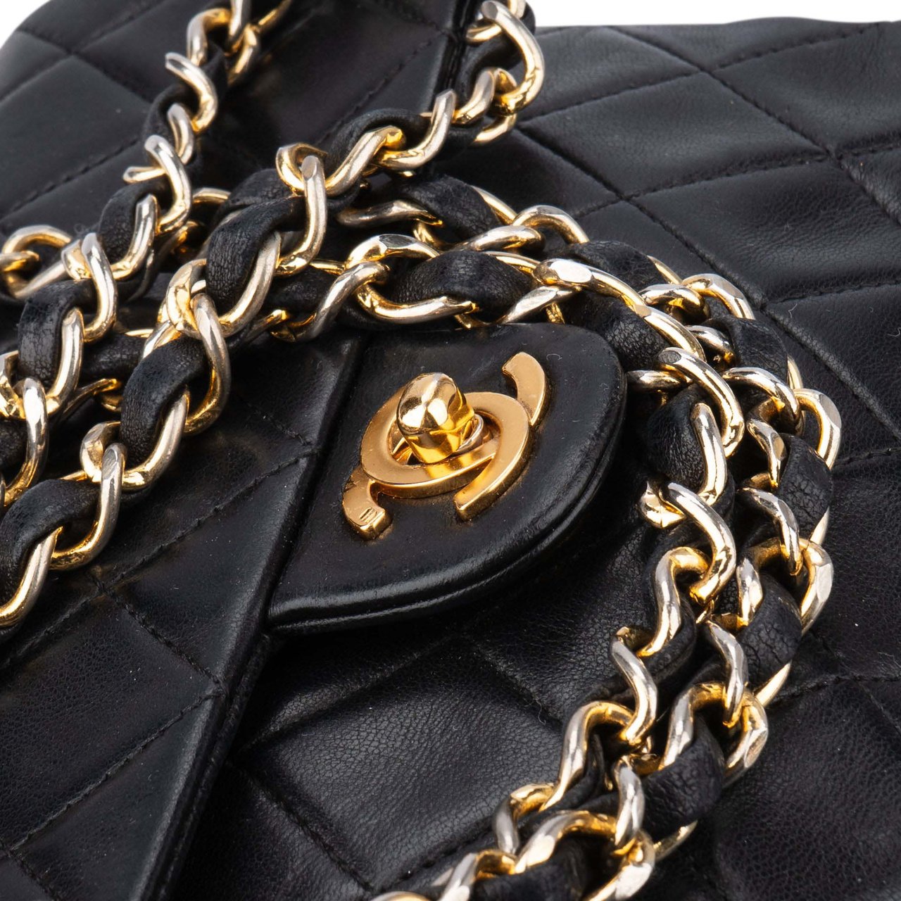 Chanel Chanel Quilted Lambskin 24K Gold Single Flap Crossbody Bag Divers