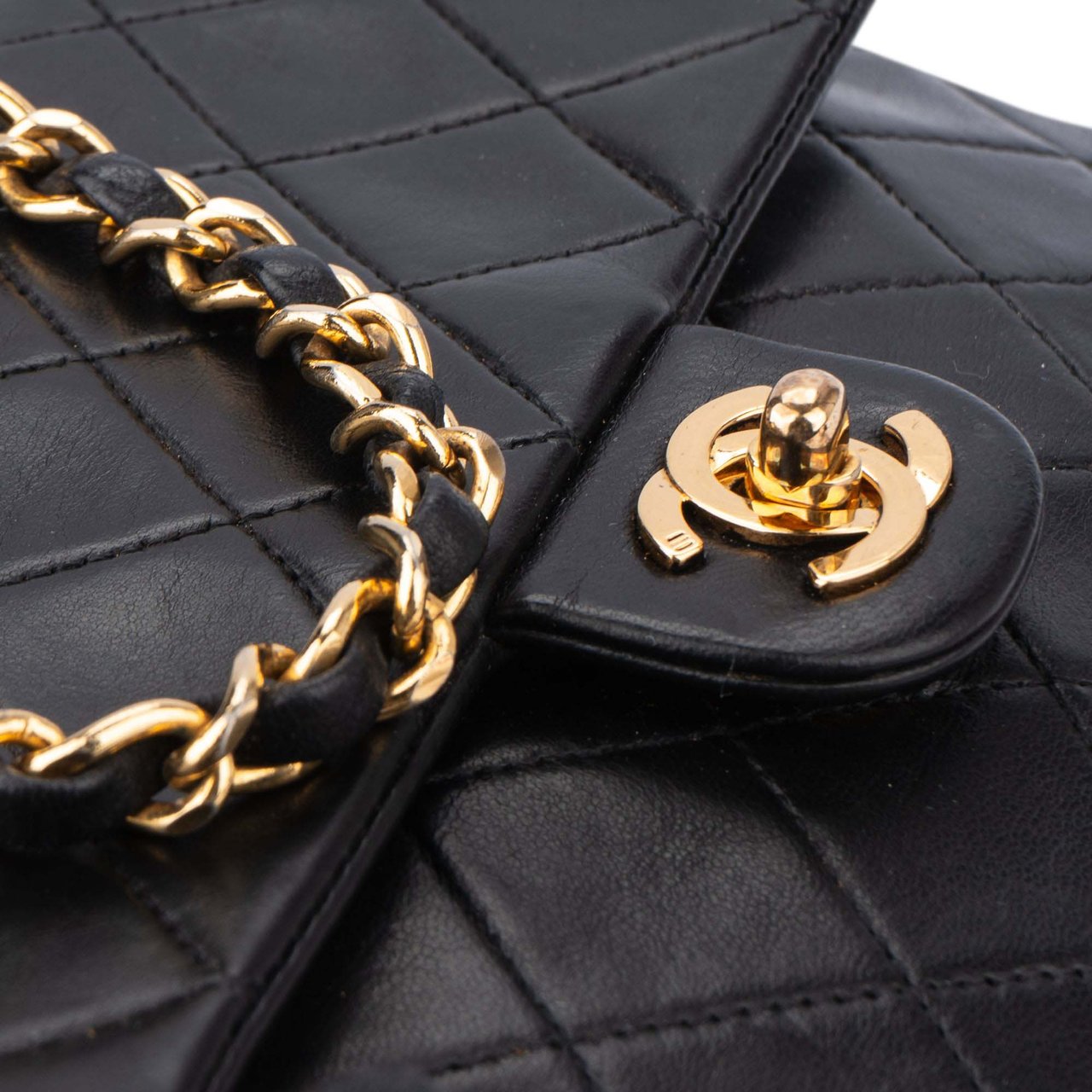 Chanel Chanel Quilted Lambskin 24K Gold Single Flap Crossbody Bag Divers