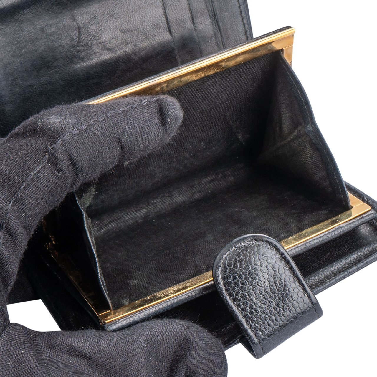 Chanel Chanel Caviar Leather CC Wallet Divers