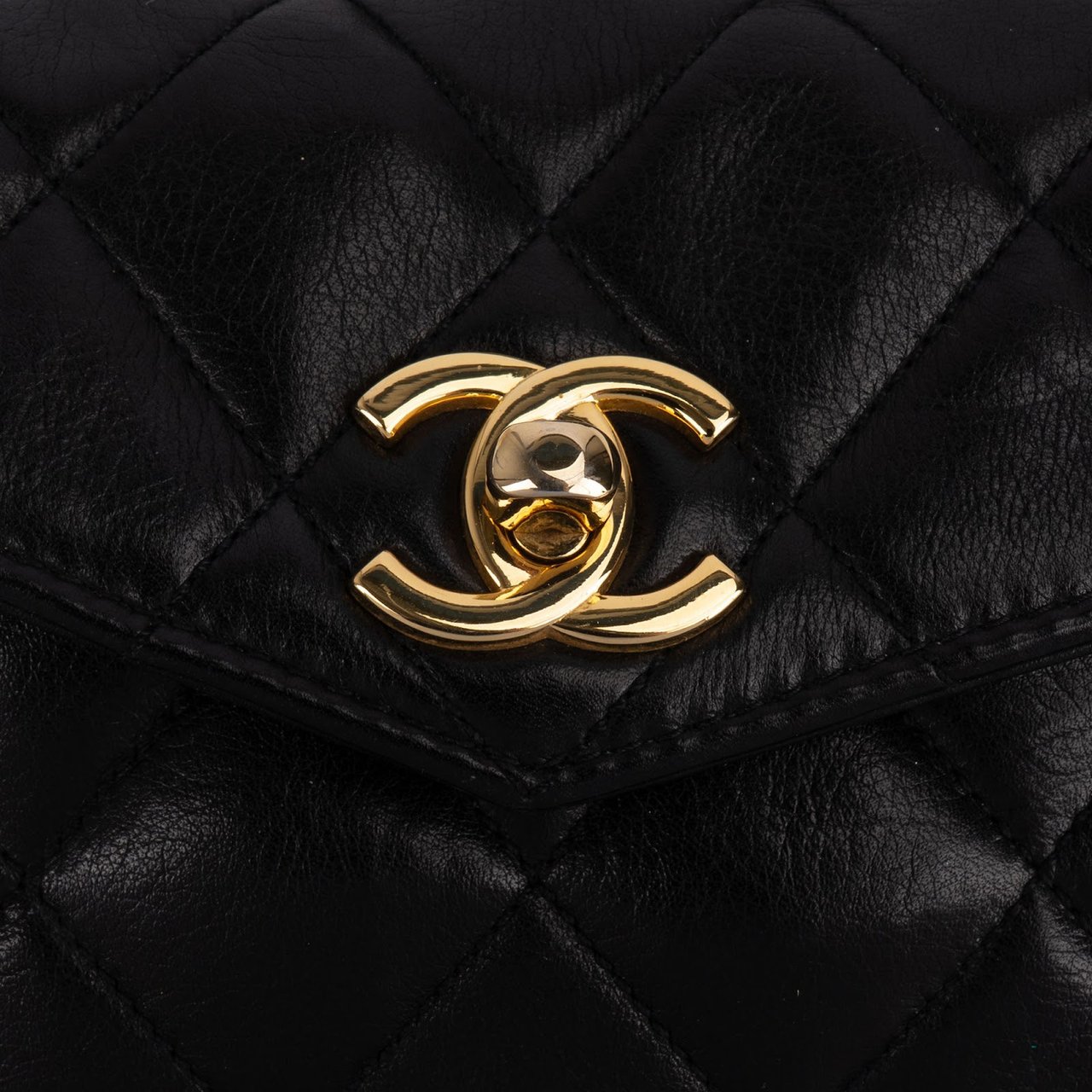 Chanel Chanel Quilted Lambskin CC Belt Bum Waist Bag Zwart