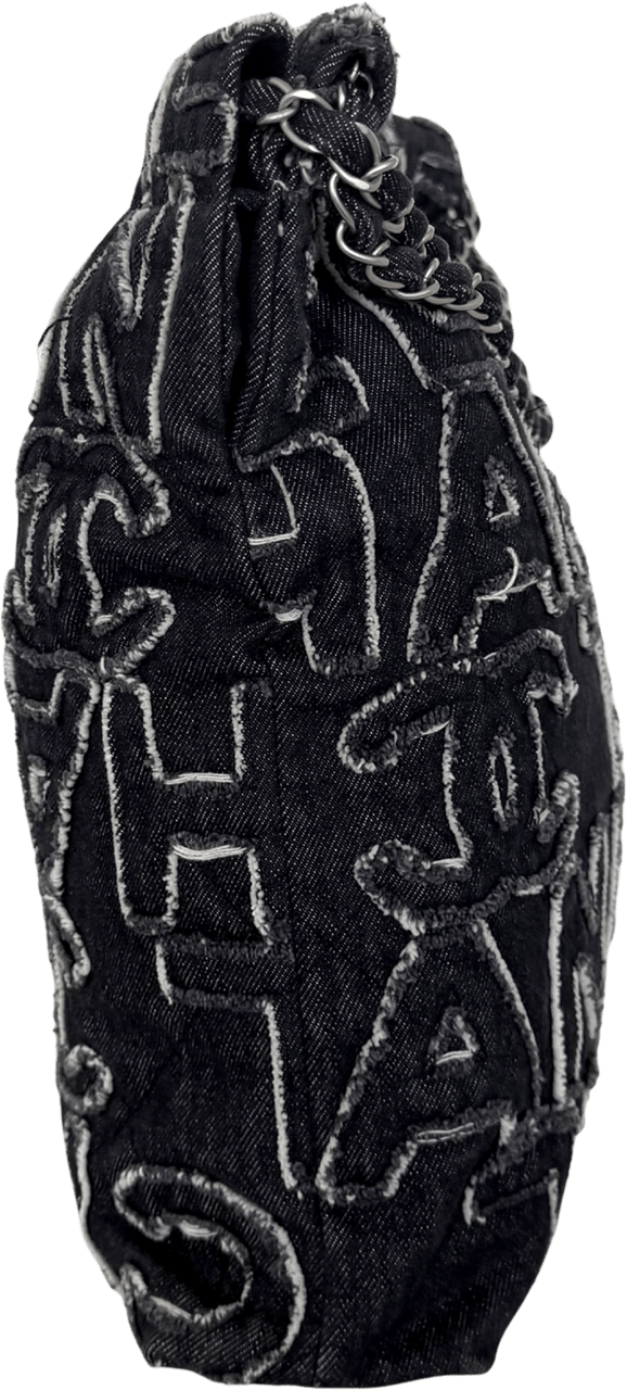 Chanel Chanel 22 mittelgroße Hobobag aus Denim Schwarz silberne Hardware / neuwertig Zwart