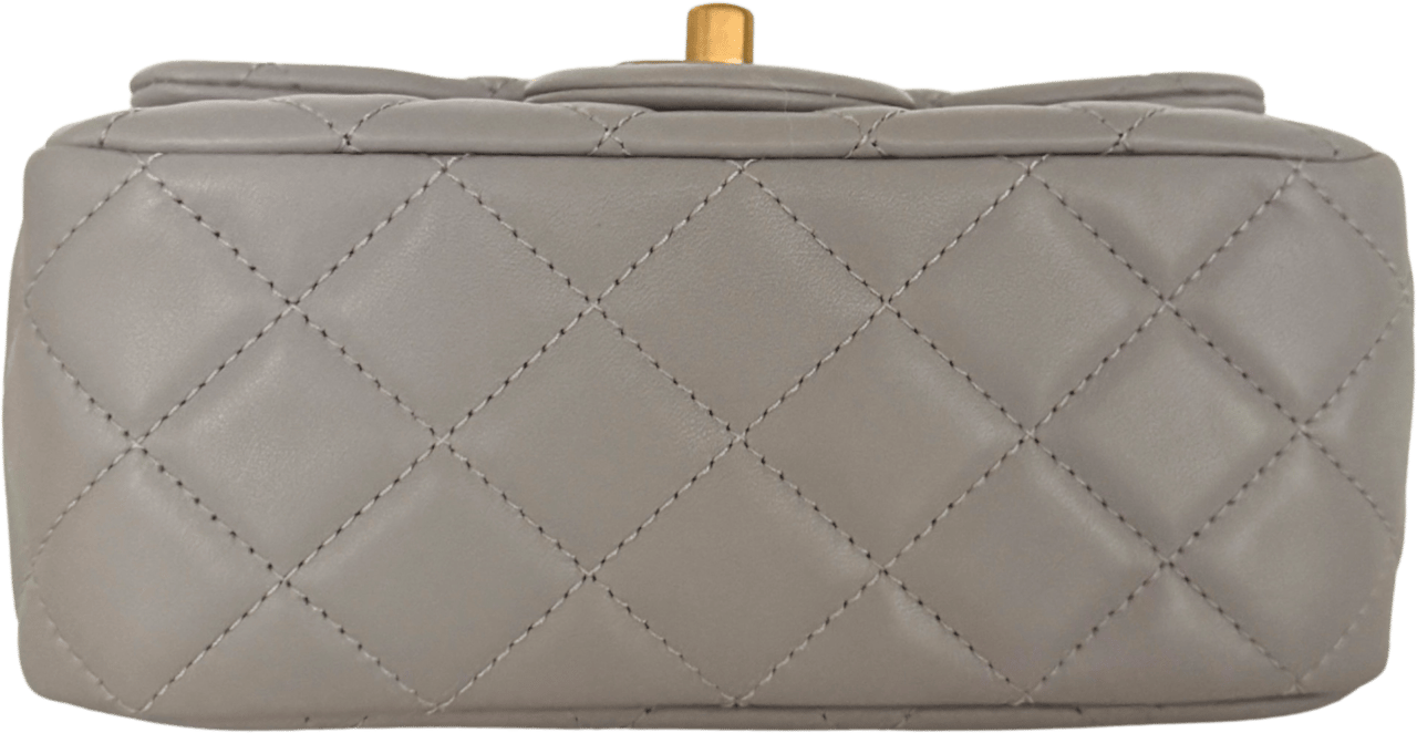 Chanel Chanel Small Flap Bag Lambskin Light Grey Full Set Grijs