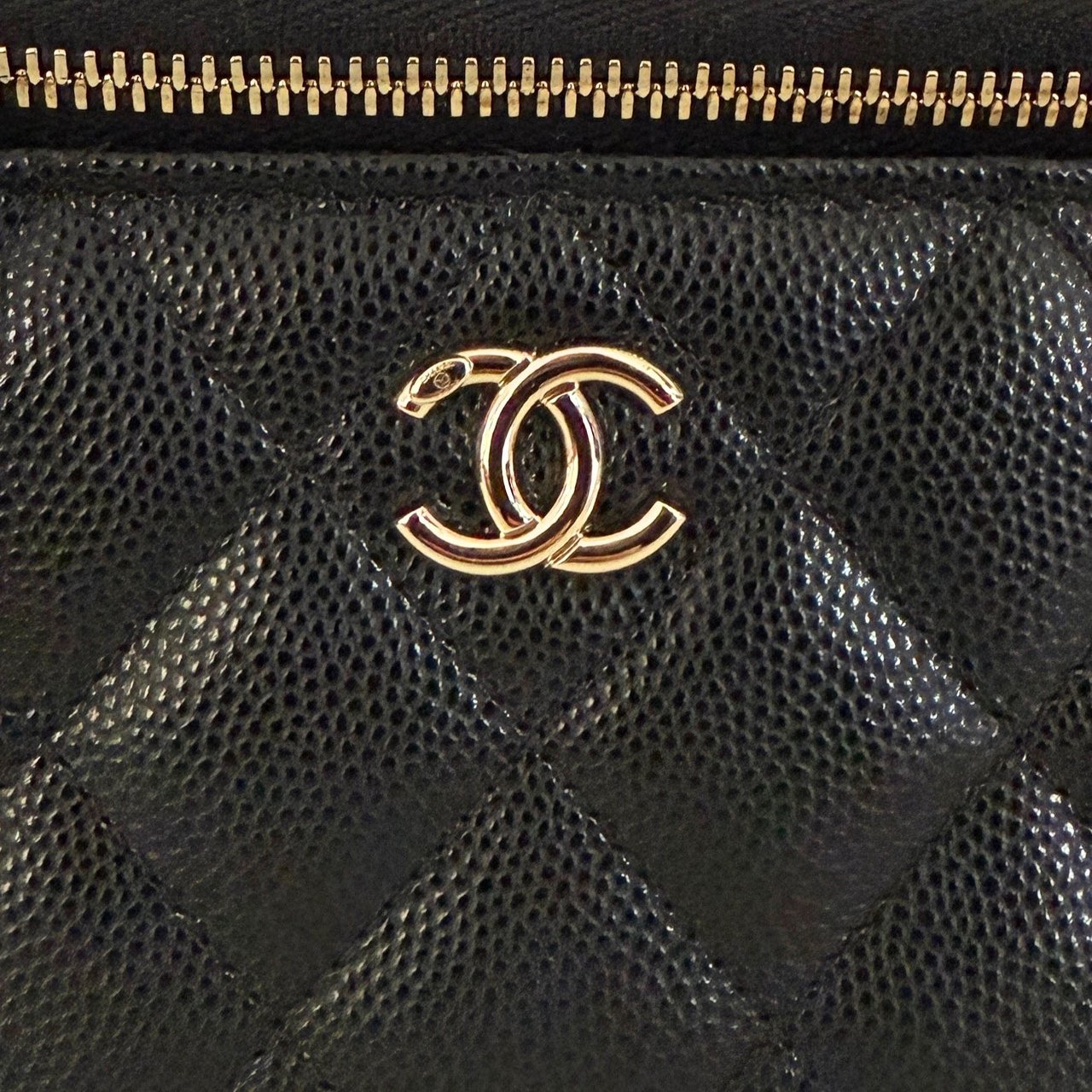 Chanel Chanel Vanity A Chain Kaviarleder goldene Hardware Schwarz / sehr gut Zwart