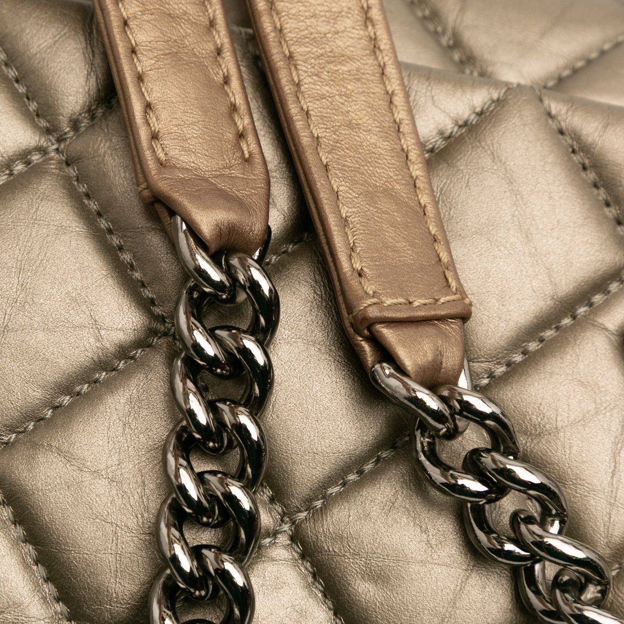 Chanel Small Aged Calfskin Lady Pearly Flap Bruin