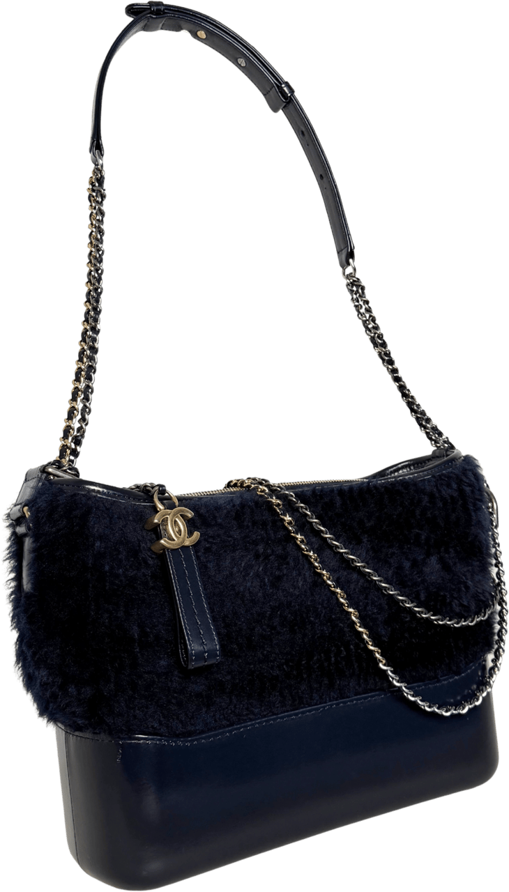 Chanel Chanel Gabrielle Hobo Bag klein Shearling Dunkelblau / gut Blauw