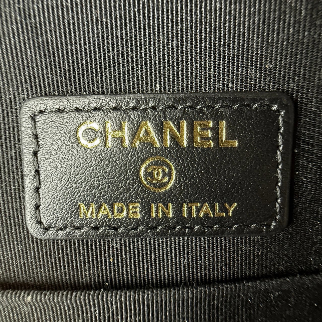 Chanel Chanel Round As Earth Tweed Crossbody Bag Schwarz / neuwertig Zwart