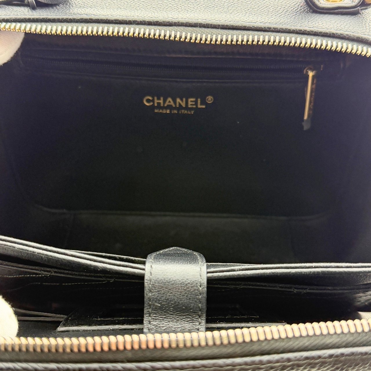 Chanel Chanel CC Filigree Vanity Case Large Leder schwarz / sehr gut Zwart