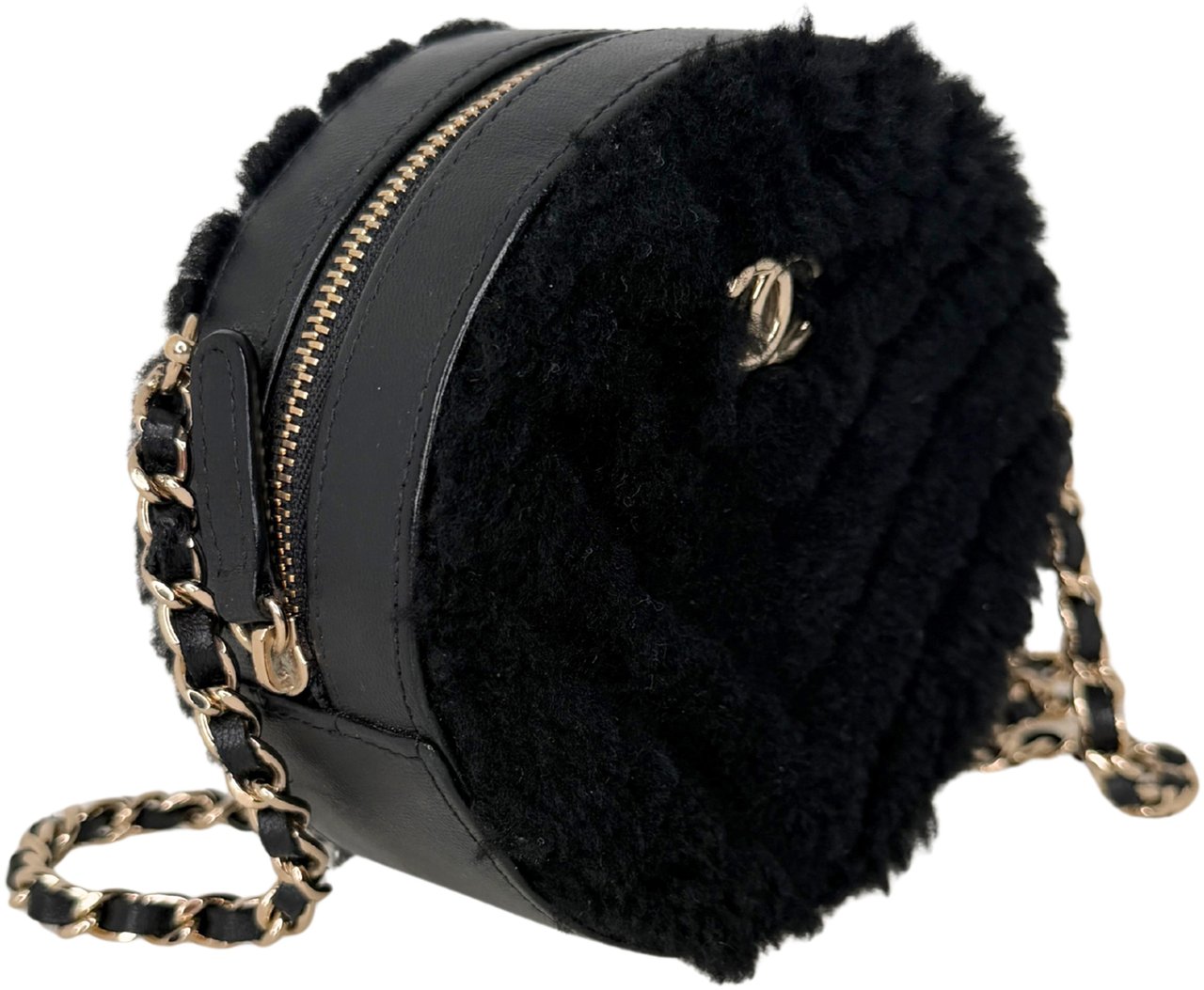 Chanel Chanel Round Clutch Chevron Shearling Mini black / very good Zwart