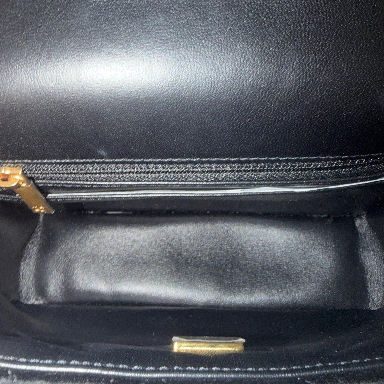 Chanel Chanel Small Flap Bag 22B Velvet aged GHW Full set Zwart