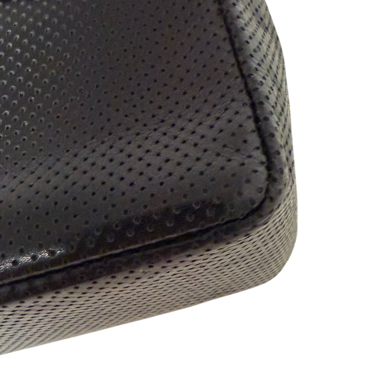 Chanel Single Flap Bag Medium Perforated Lambskin Black/White / very good Zwart