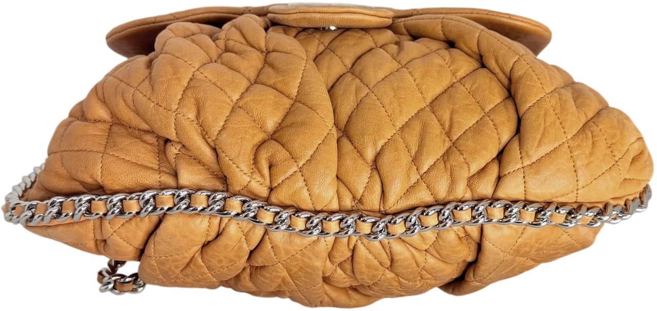 Chanel Chain Around Timeless Flap Bag hellbraun Leder CC-Logo / gut Bruin