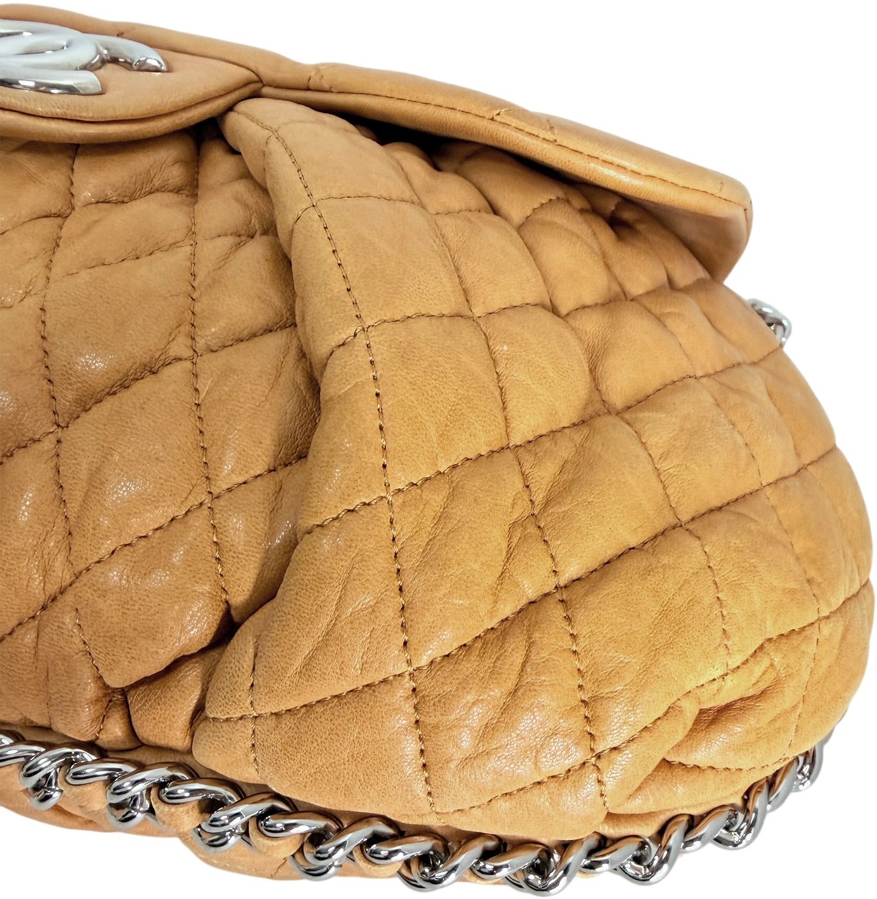 Chanel Chain Around Timeless Flap Bag hellbraun Leder CC-Logo / gut Bruin