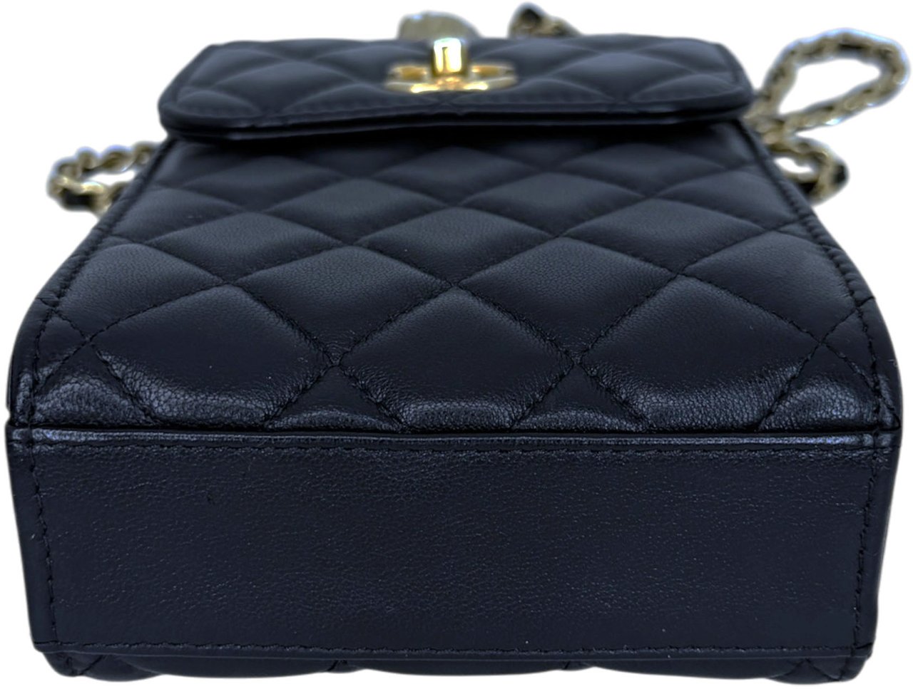 Chanel Pearl Crush Phone Holder with Chain Lammleder Schwarz Fullset / sehr gut Zwart