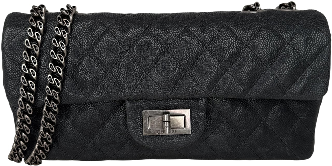 Chanel 2.55 Reissue East-West Flap Kaviarleder Grau, Ruthenium / neuwertig Grijs
