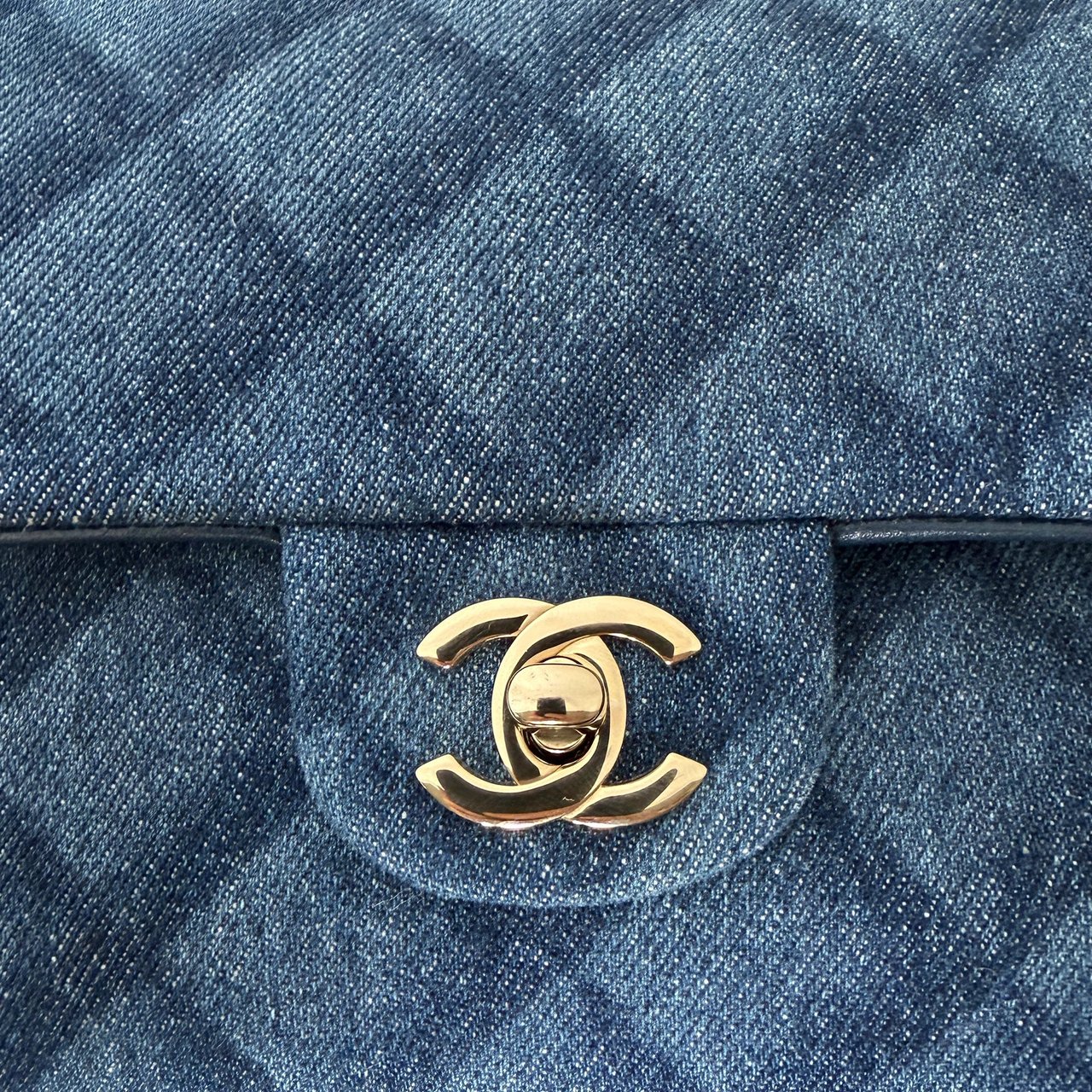 Chanel Timeless Double Flapbag Medium Denim blau 2022 Fullset / neuwertig Blauw