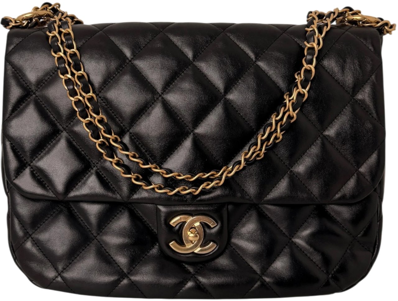 Chanel Maxi Flapbag 2024 glänzendes Kalbsleder GHW schwarz / neuwertig Zwart