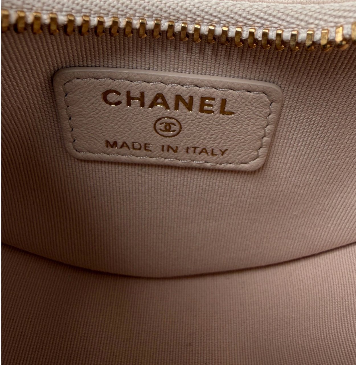 Chanel Hobo Bag Mini light beige Lammleder Beige
