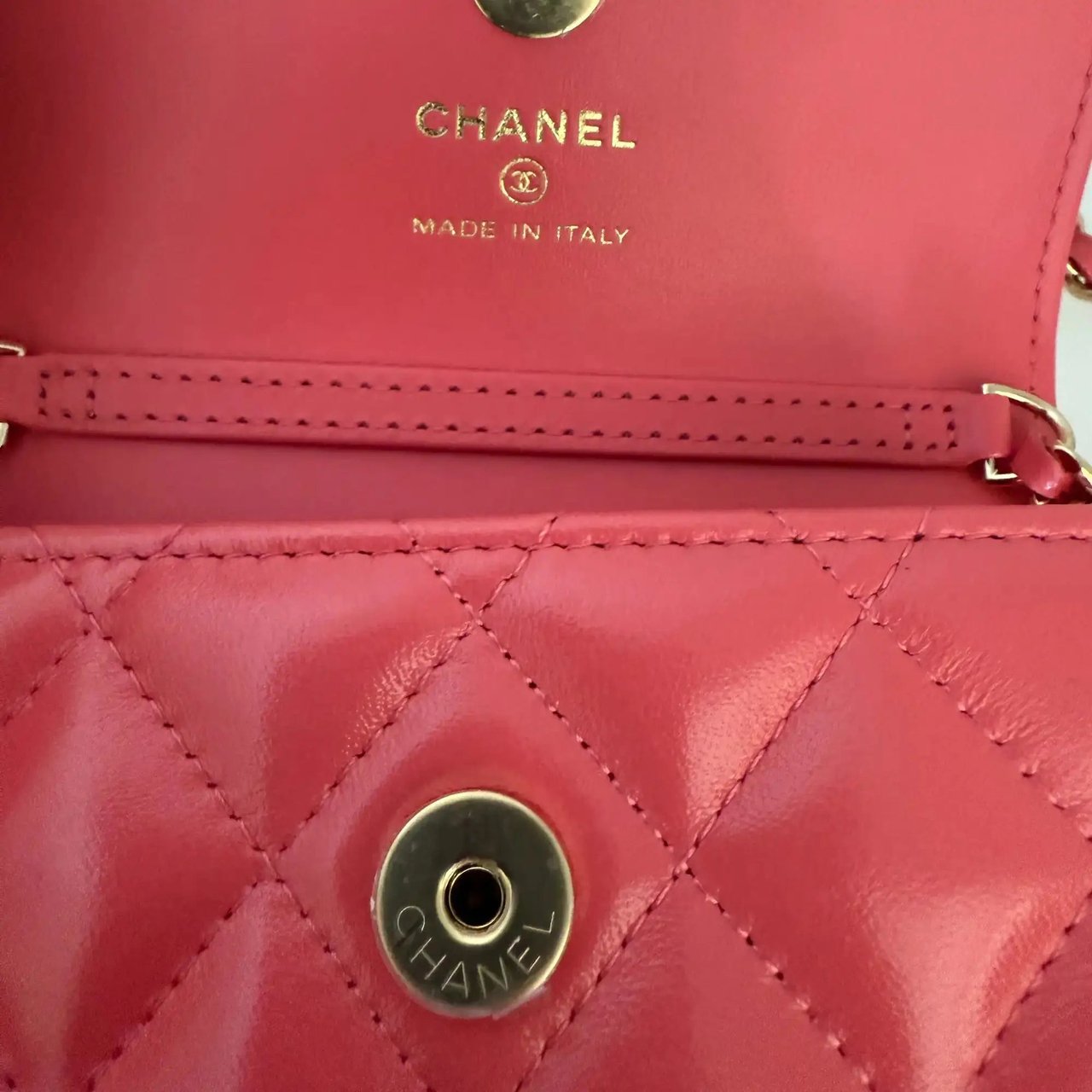 Chanel Mini Wallet on Chain pink apricot rare / unworn Bruin