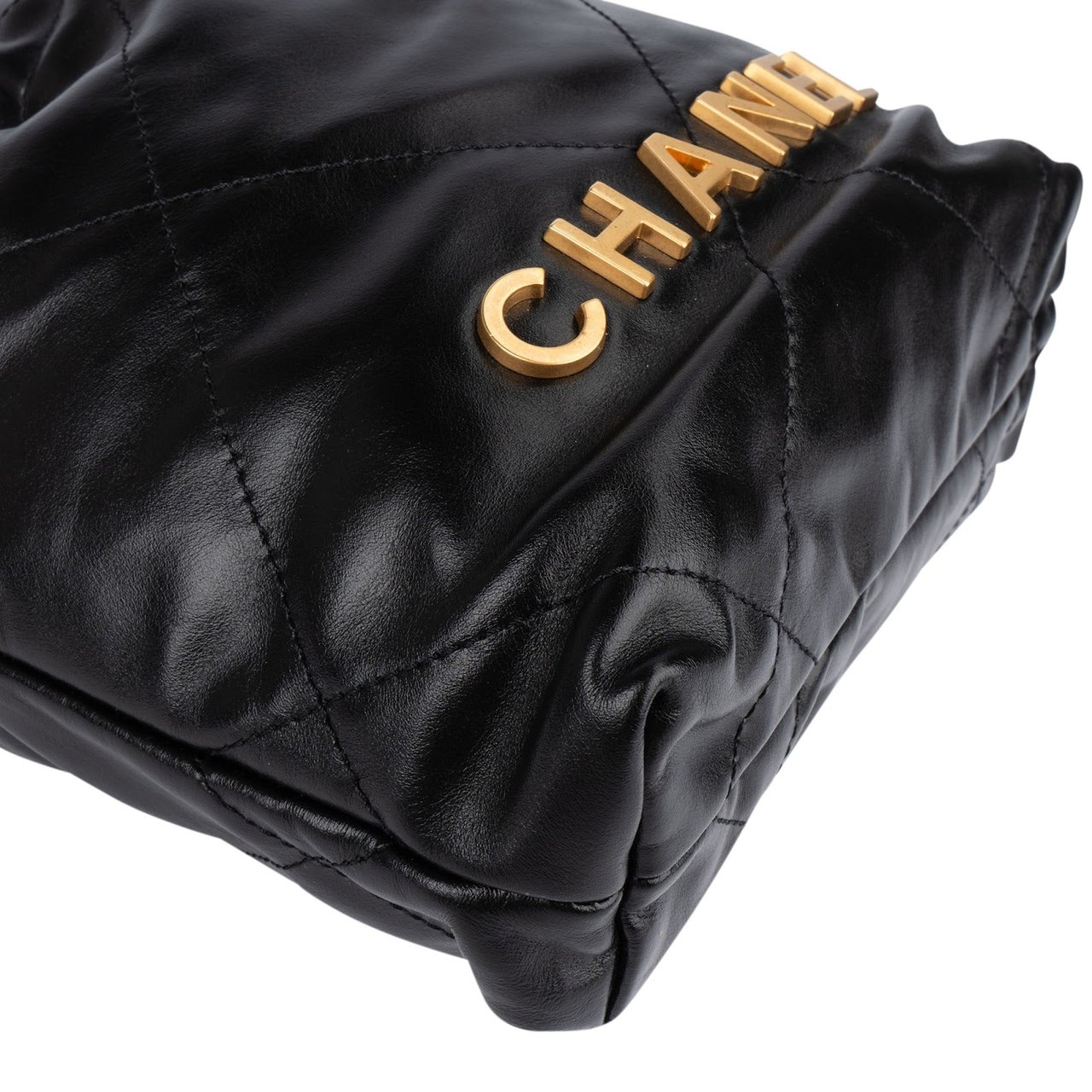 Chanel Chanel 22 Stitching Lambskin Small Drawstring Crossbody Bag Zwart
