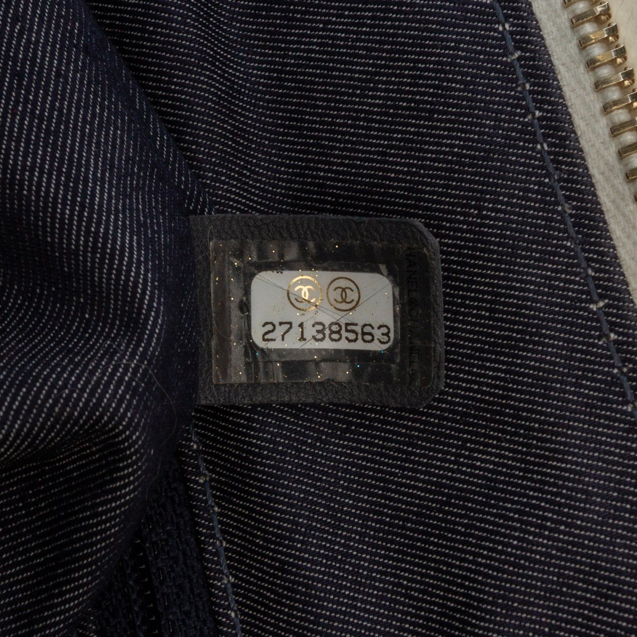 Chanel Crumpled Calfskin En Vogue Rope Satchel Wit