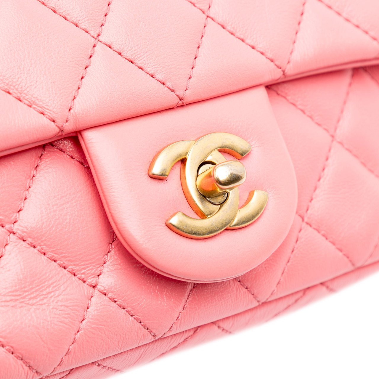 Chanel Mini Rectangular Classic Lambskin Pearl Crush Single Flap Roze