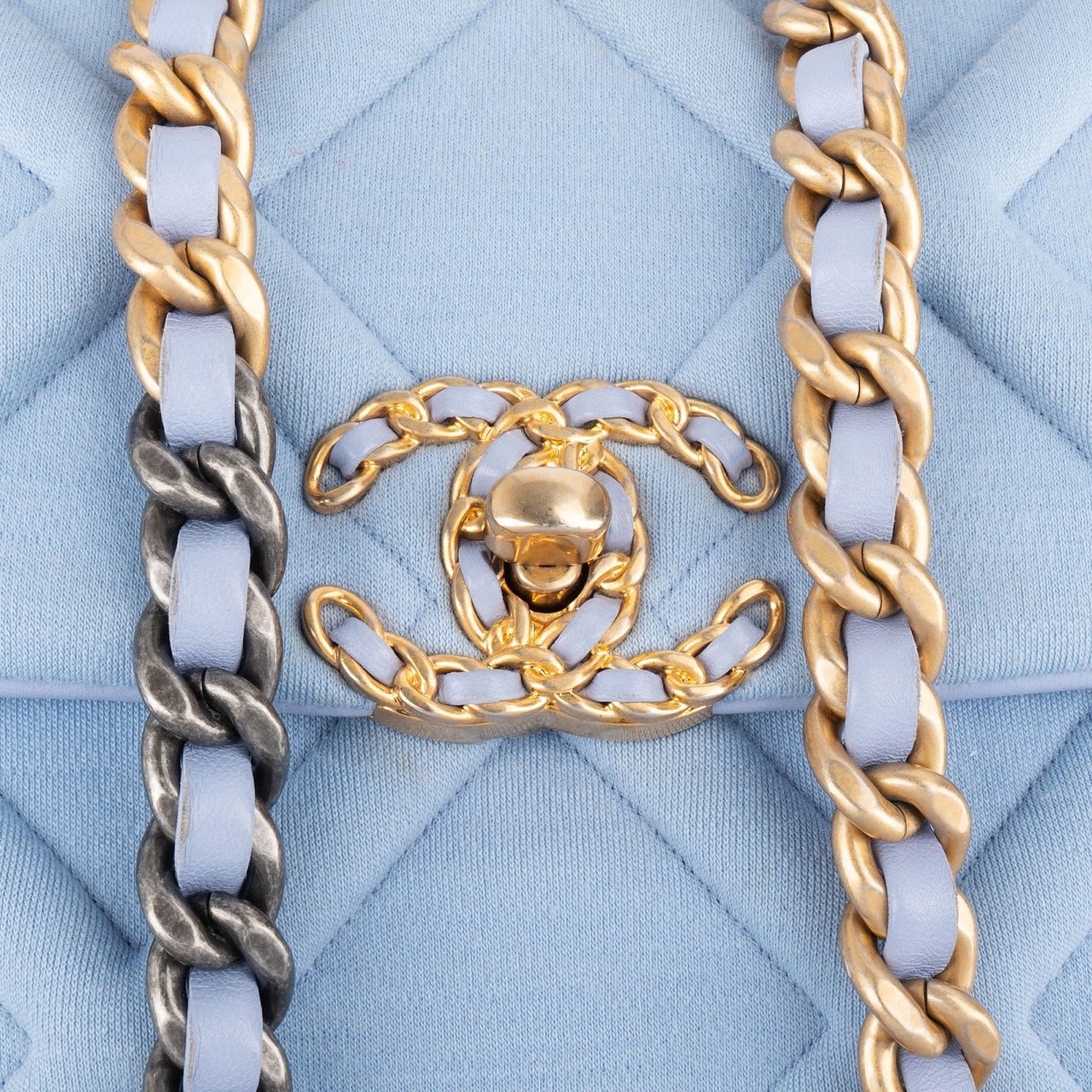 Chanel Chanel 19 Quilted Cotton Single Flap Crossbody Bag Lichtblauw