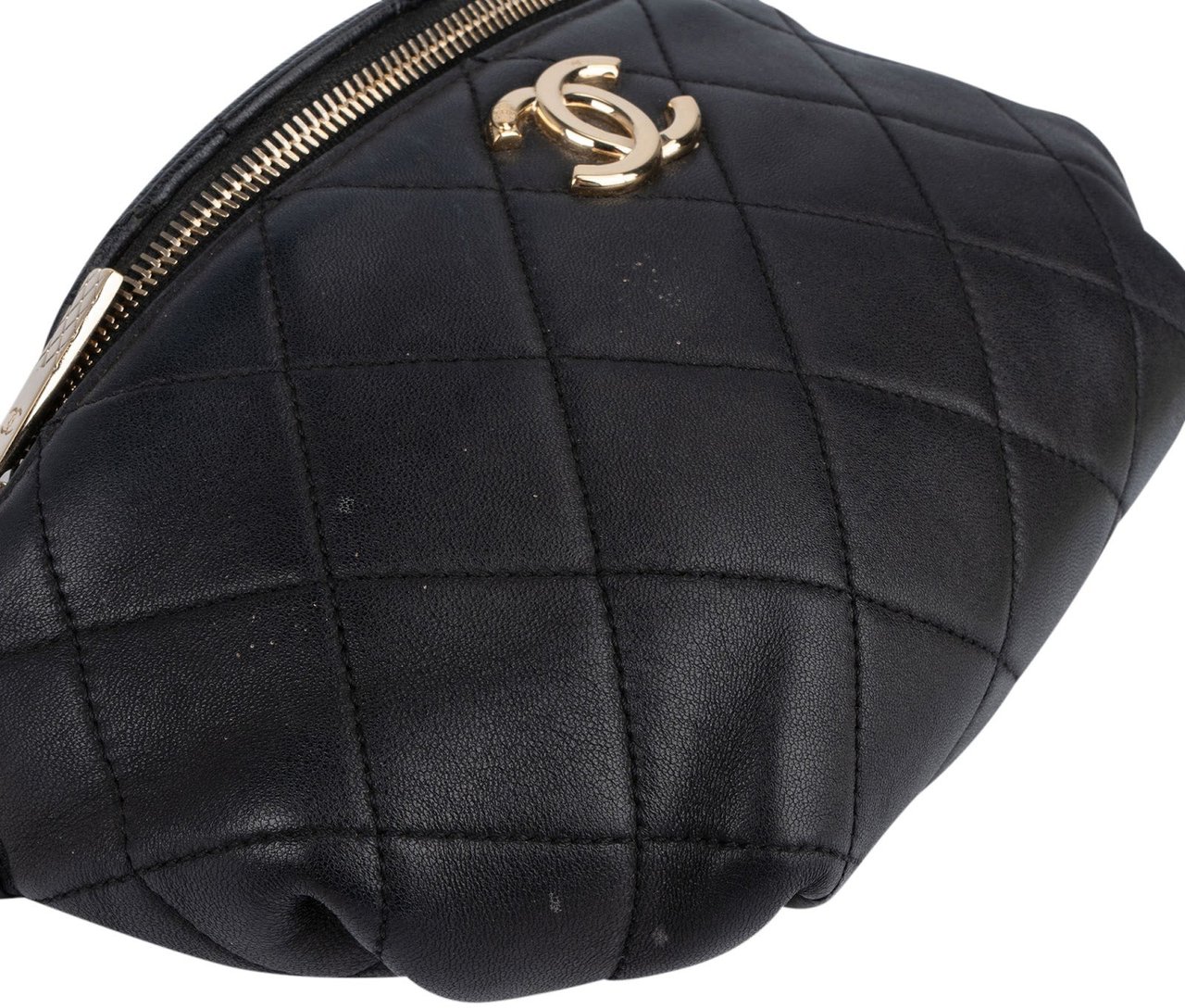 Chanel Quilted Lambskin CC Crossbody Waist Bumbag Zwart