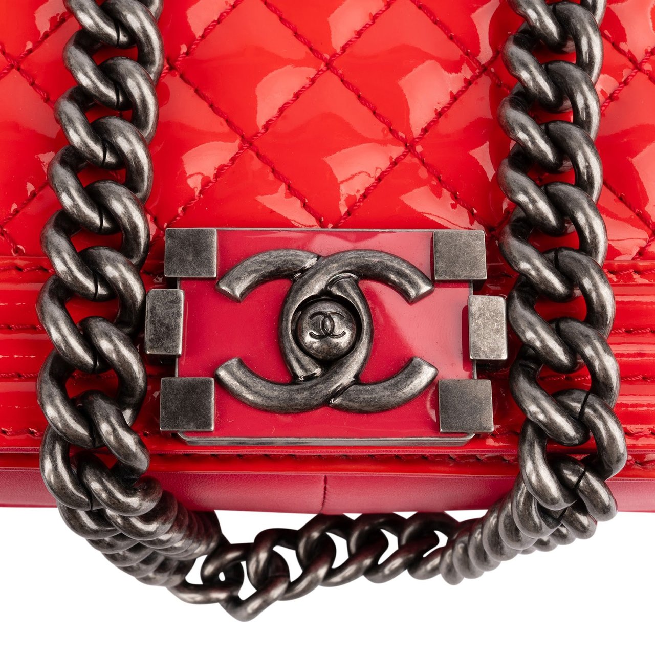Chanel Chanel Quilted Patent Leather Boy Single Flap Crossbody Bag Rood