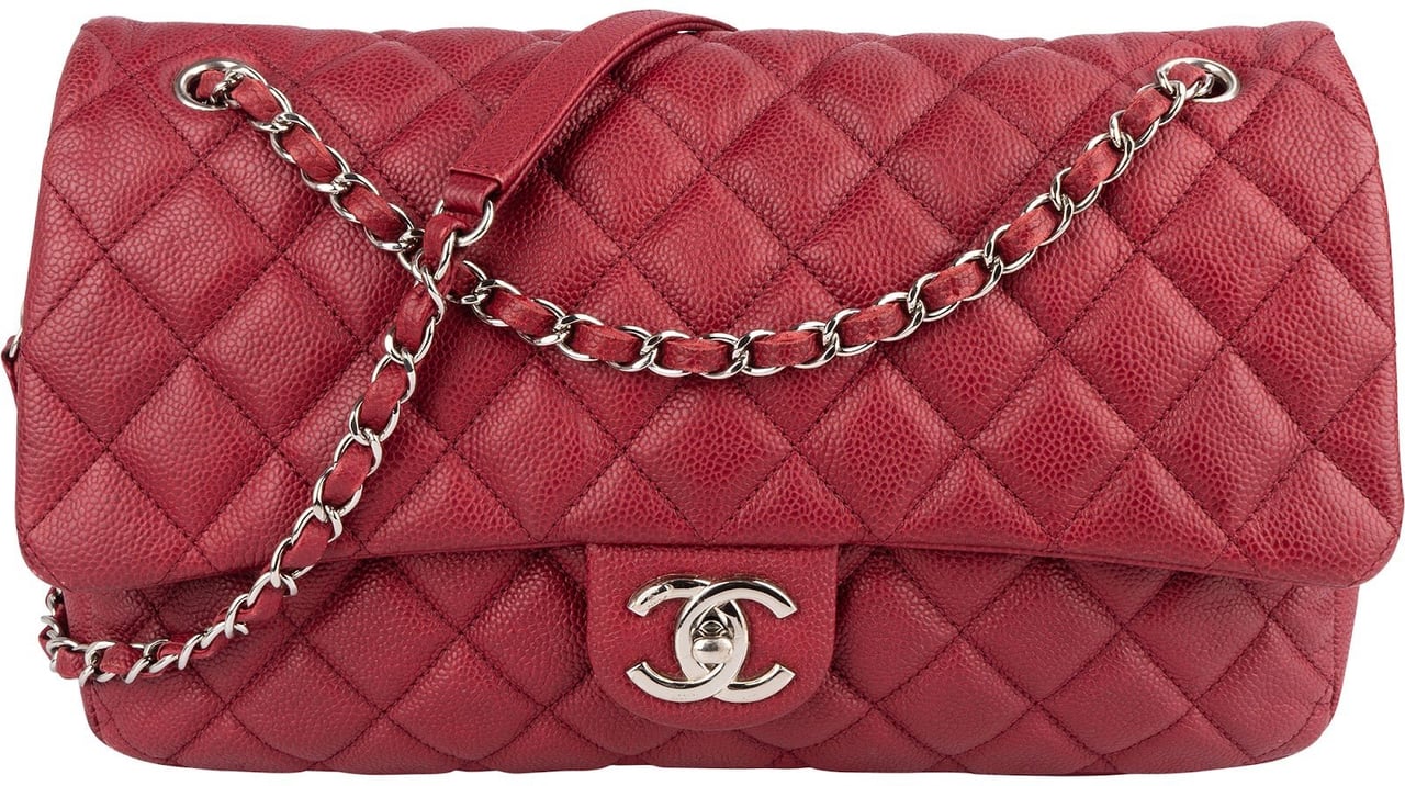 Chanel Rood Logo Chanel Chanel Quilted Caviar Leather Single Flap Shoulder Bag | SALE € ...