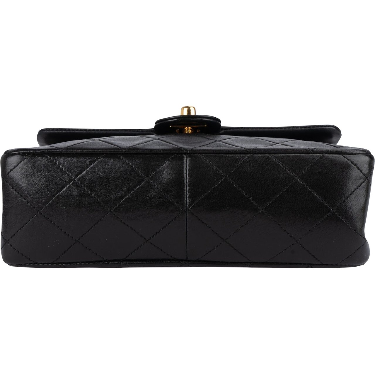 Chanel Chanel Quilted Lambskin 24K Gold Single Flap Crossbody Bag Zwart