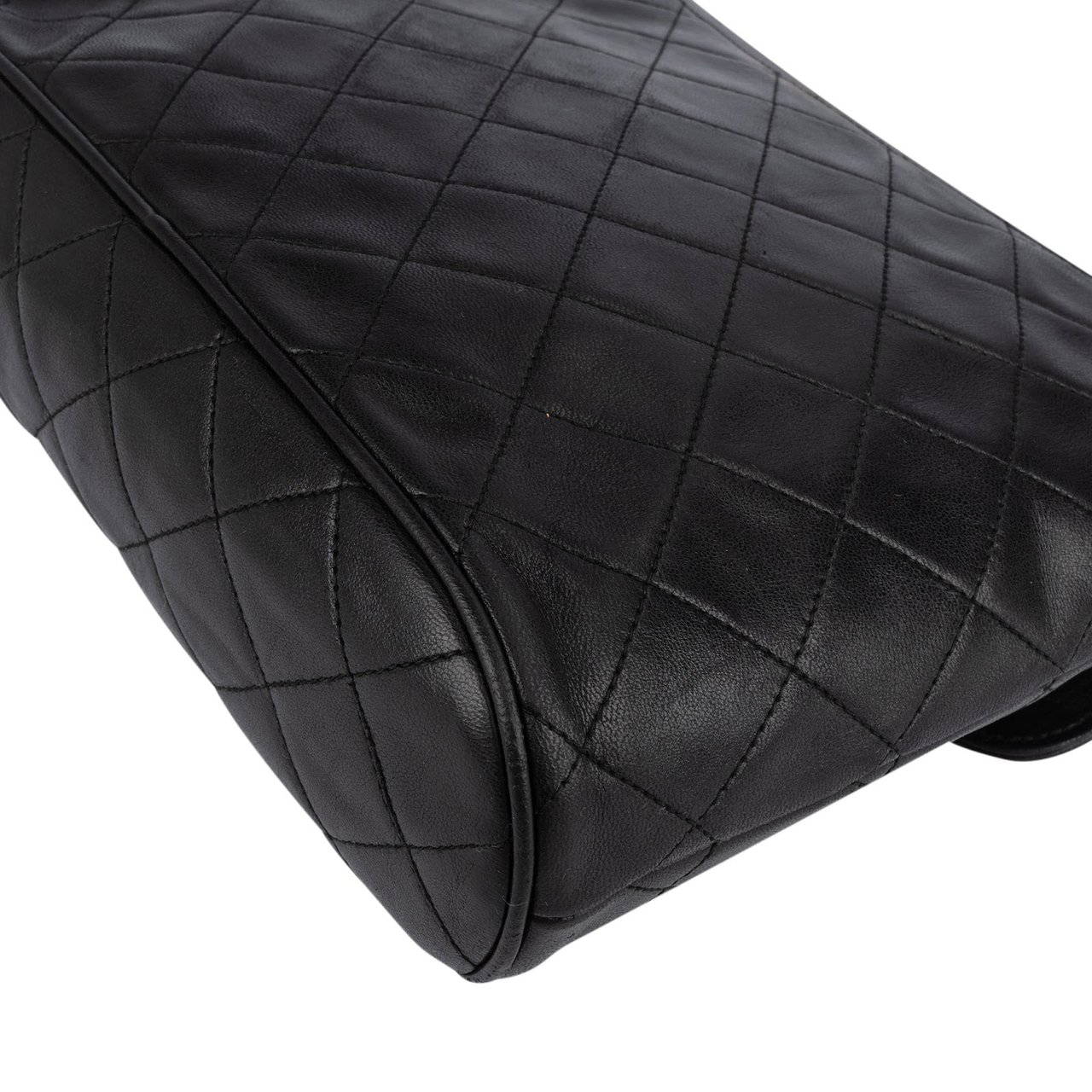 Chanel Quilted Lambskin CC Tassel Single Flap Crossbody Bag Zwart