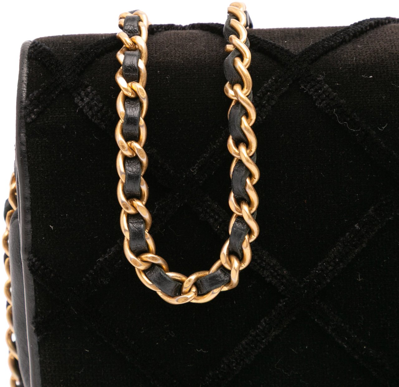 Chanel CC Quilted Velvet Wallet on Chain Zwart