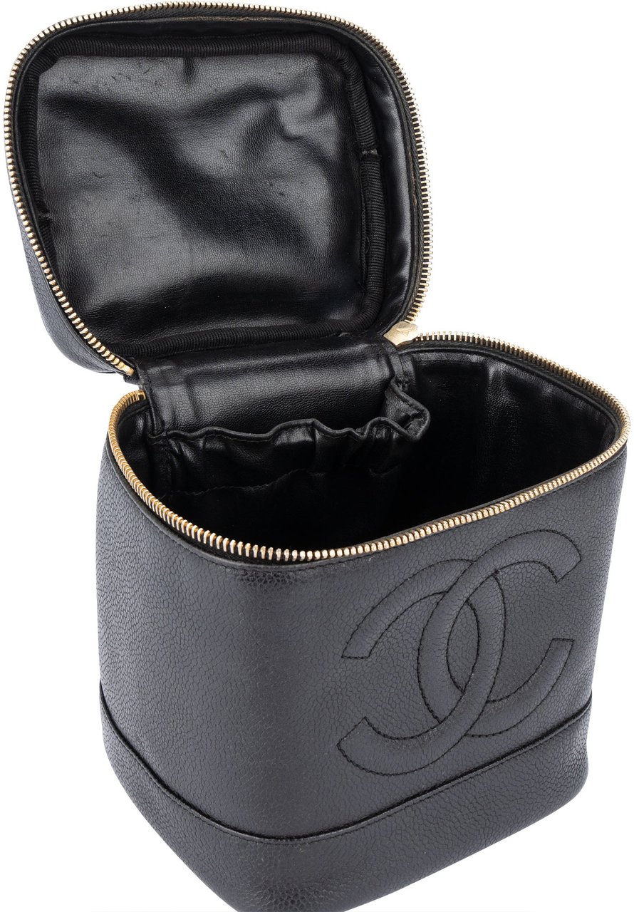 Chanel Chanel Noir Caviar Leather CC Leather Beauty Case Zwart